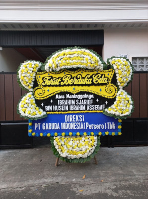 Papan Bunga Duka di Wangurer Timur
